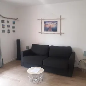 Appartement Logement Idéal Couple Avec 2 Enfants, Grimaud